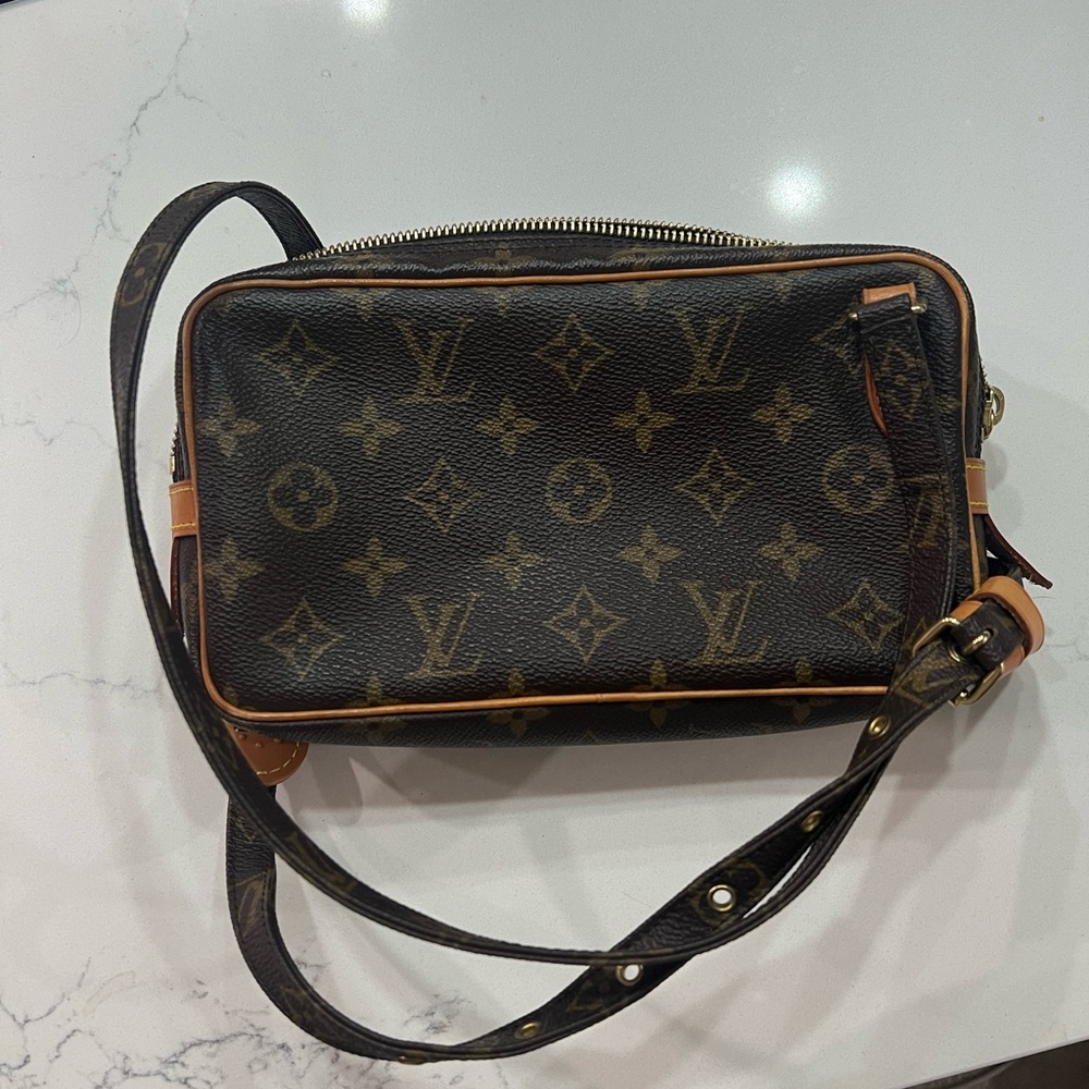 Vintage Louis Vuitton Monogram Pochette Marly